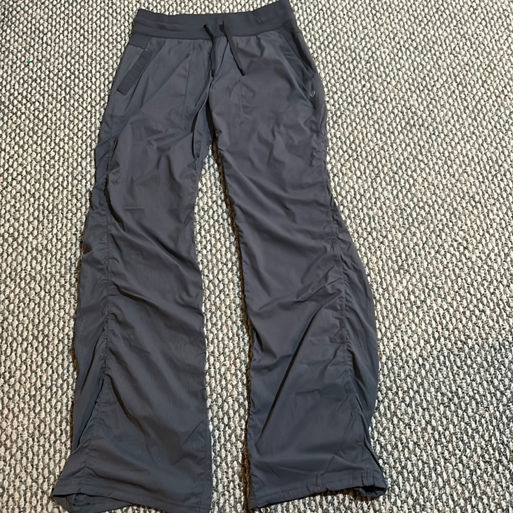 Lululemon Dance Studio Mid-Rise Pant *Regular {size: 6, color: graphite grey}
